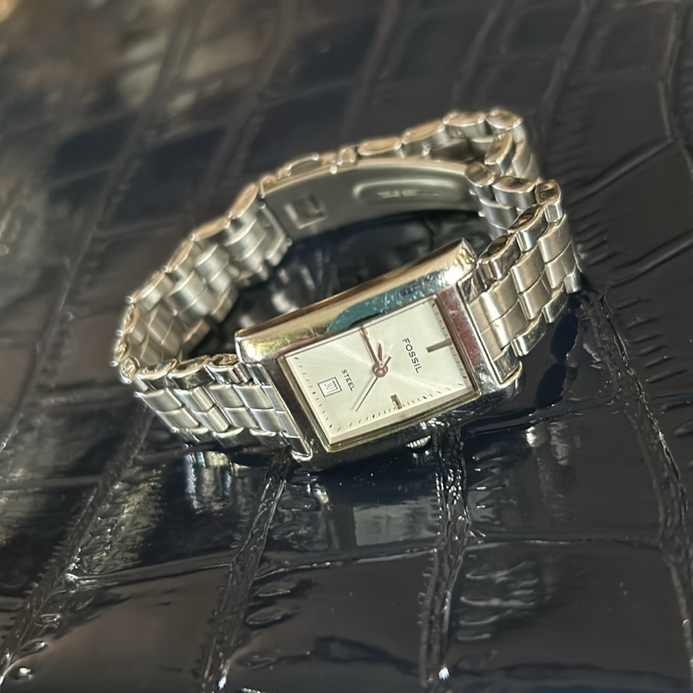 FOSSIL Gray-on-Gray STEEL Watch